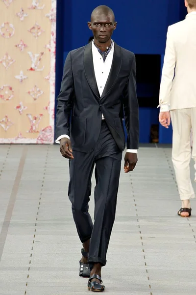 Look 39